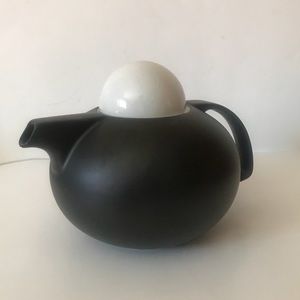 Scherzer Bavaria Germany Black & White Teapot; Ambrogio Rossari